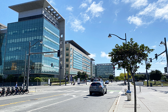 UCSF Mission Bay campus とUCSF Medical center。UCSF Mission Bay