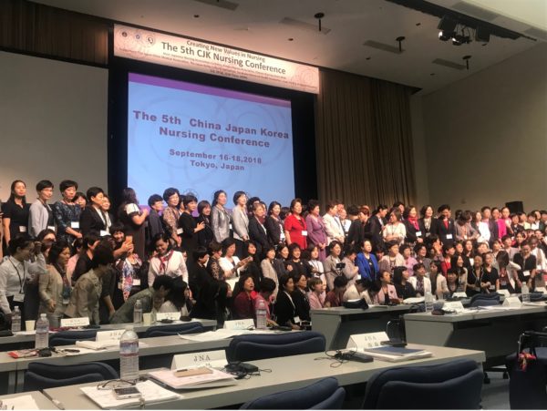 私たちはアジア人!! 財団開祖の「人類は、皆、(兄弟)姉妹」を思い出した第5回日中韓看護学会